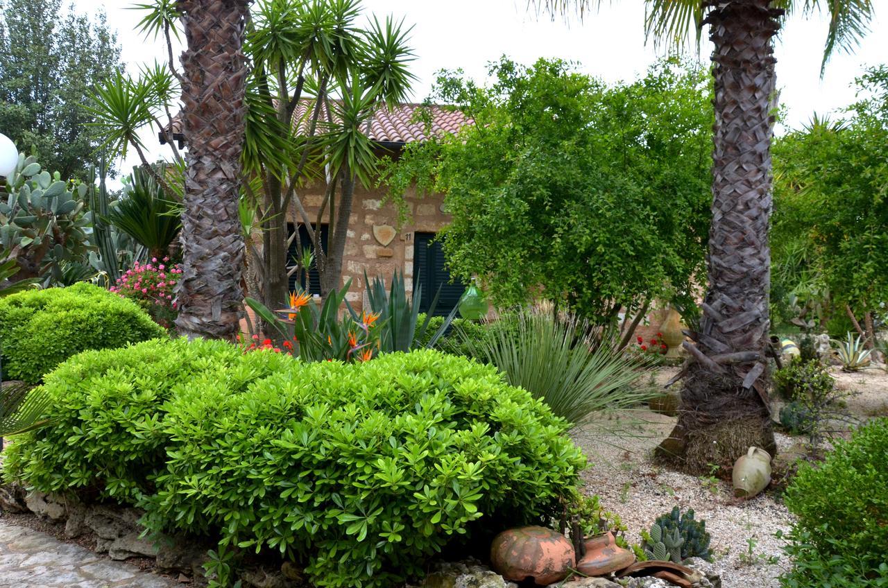 Masseria Pisciani Torchiarolo Buitenkant foto